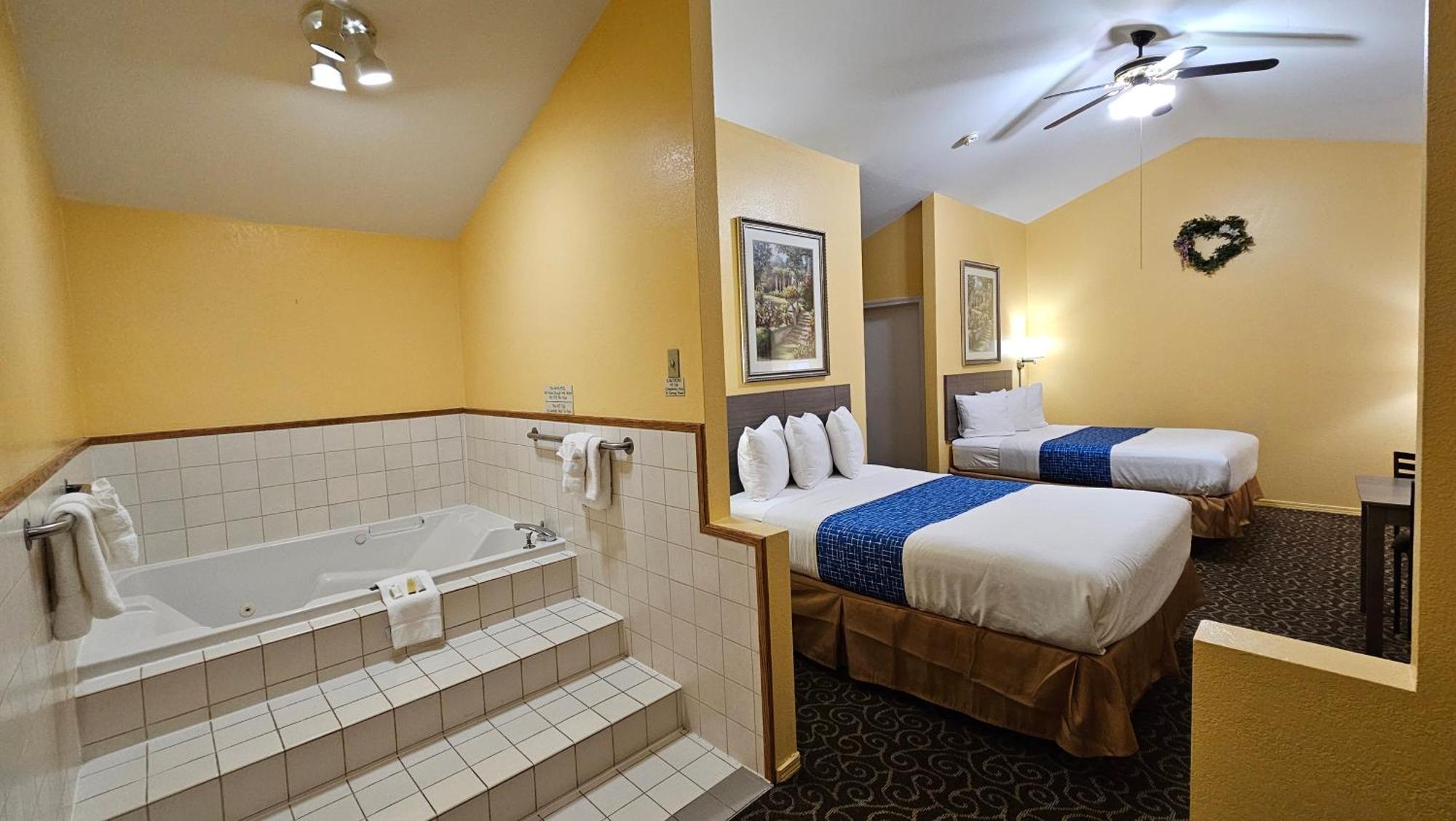 Travelodge By Wyndham Уэнатчи Экстерьер фото