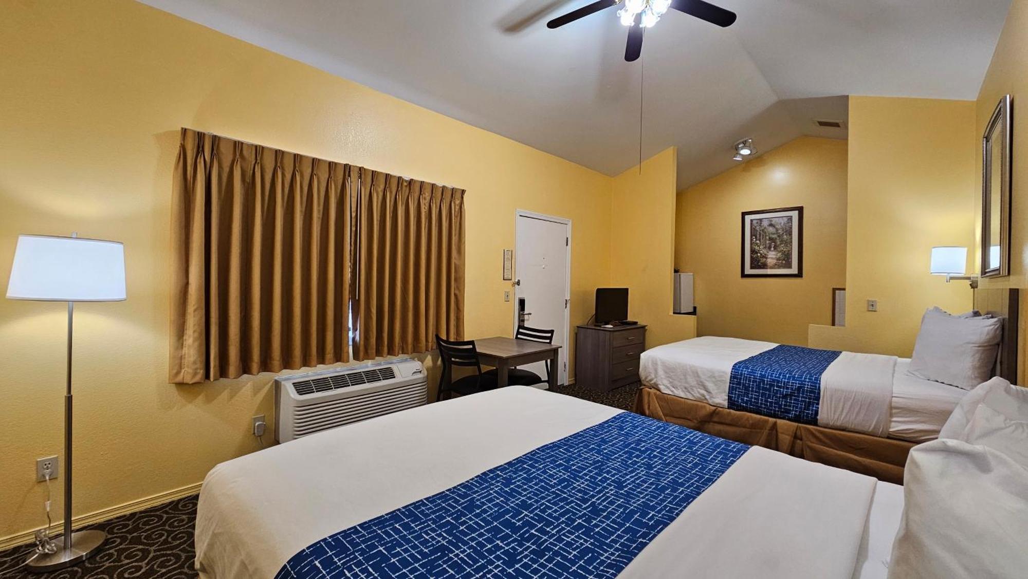 Travelodge By Wyndham Уэнатчи Экстерьер фото