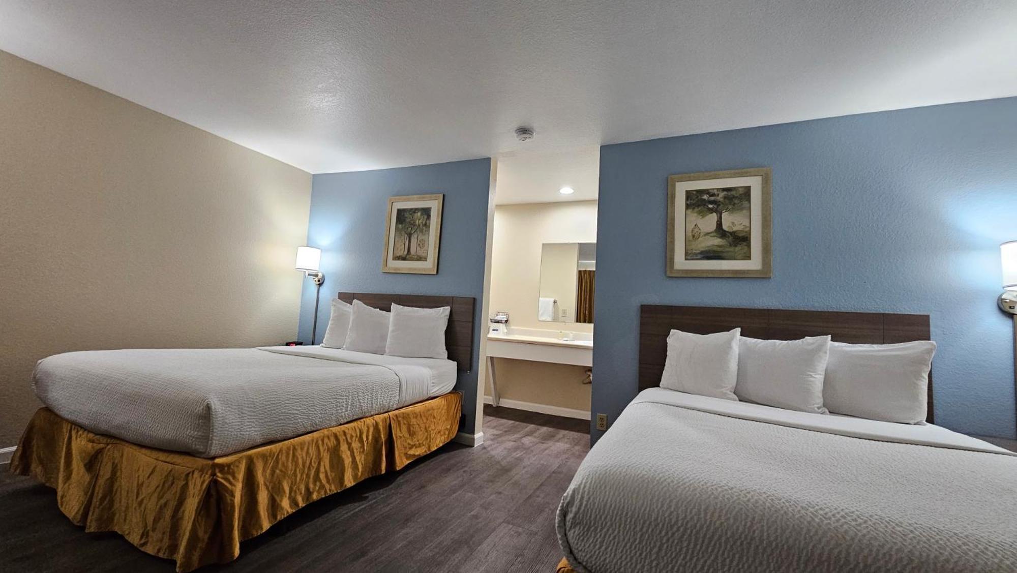 Travelodge By Wyndham Уэнатчи Экстерьер фото
